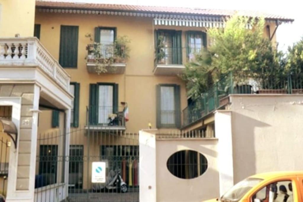 Apartment Near Metro Turin Exterior foto